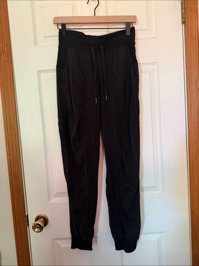 Lululemon dance studio joggers